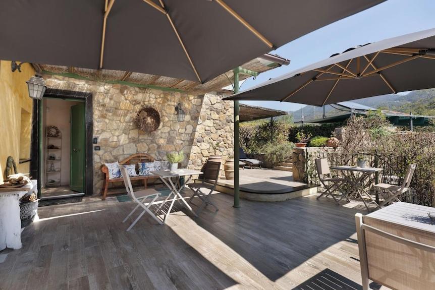 מונליה La Rocca Maison De Charme מראה חיצוני תמונה